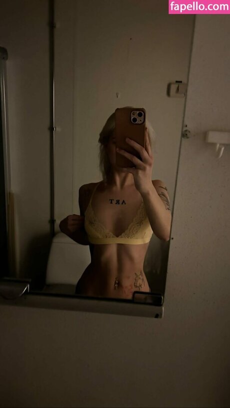 Neea Kuosmanen onlyfans leak sex