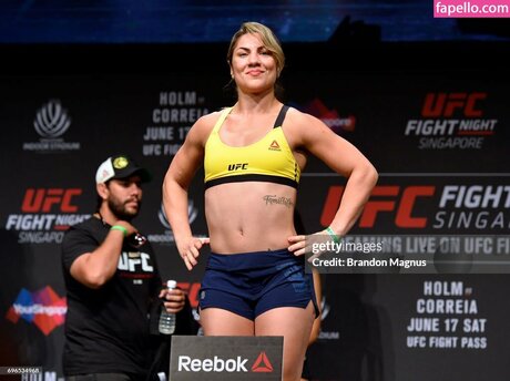 Bethe Correia onlyfans striptease