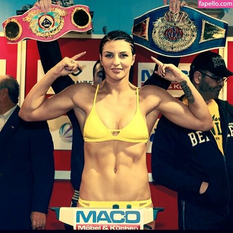 Christina Hammer onlyfans picture