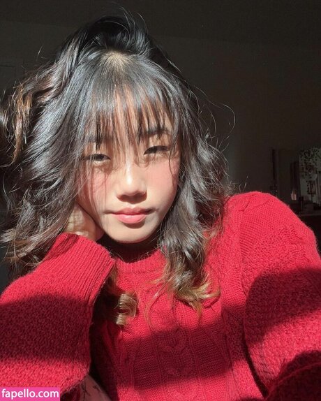 jinyasmr only fans photos