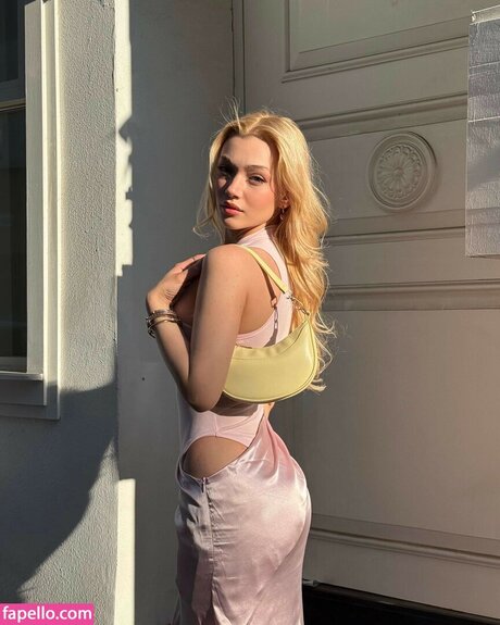 Duygu German onlyfans strip tease