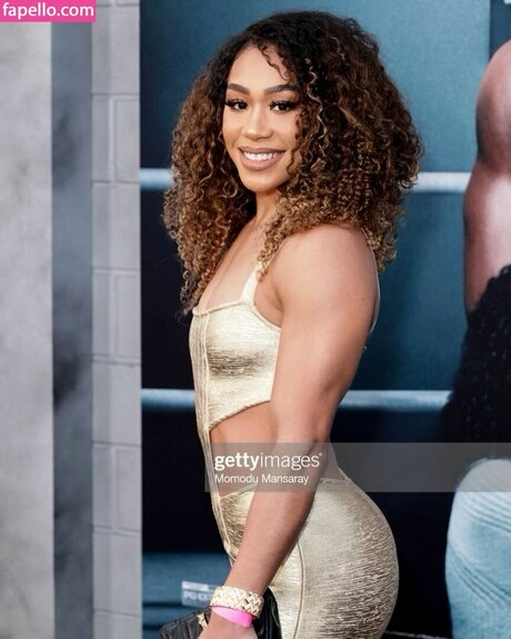 Alycia Baumgardner en onlyfans