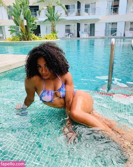 Alycia Baumgardner nudes onlyfans leak