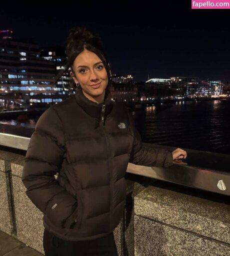 Elisha Walbyoff onlyfans model images