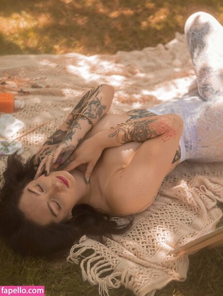 Kiras note onlyfans striptease