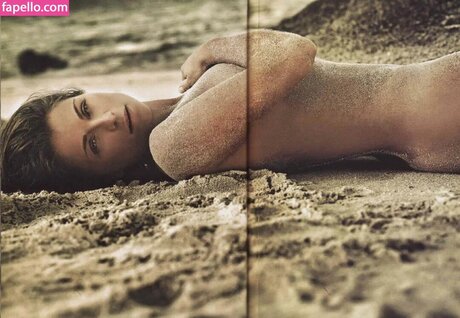 Ludwika Paleta onlyfans pic