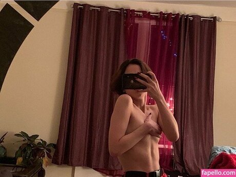 likaaa xo onlyfans strip