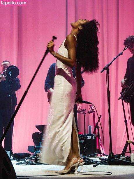 Olivia Dean onlyfans leaked