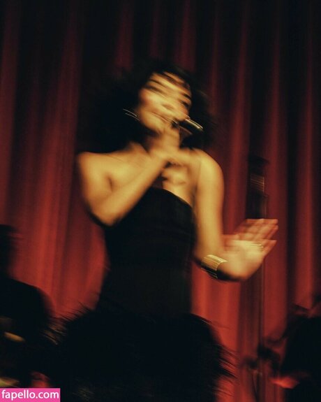 Olivia Dean naked only fans