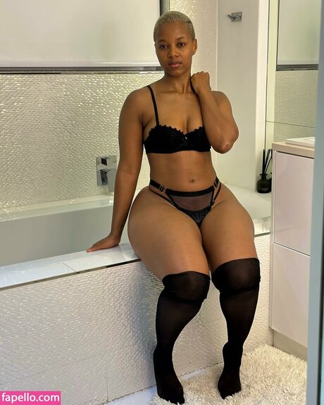 Faustina Thobakgale nude leak onlyfans