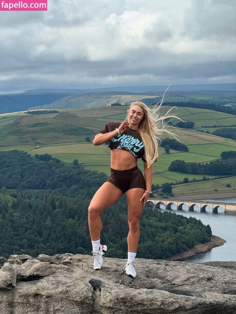 Livi Sheldon onlyfans leak nude