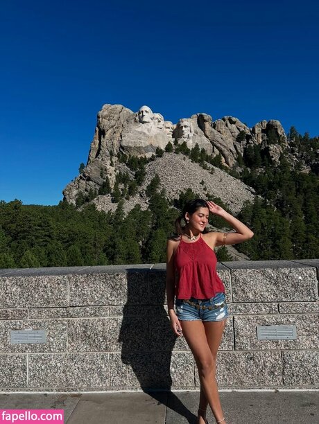 Zoe Grace Rodriguez ass onlyfans