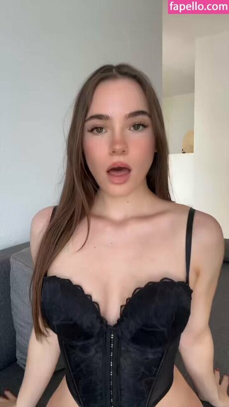 Lana Grace onlyfans leak