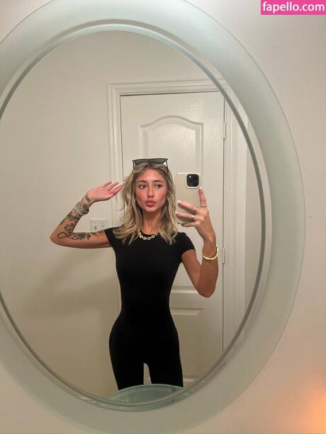 Sophie Ogle strip onlyfans