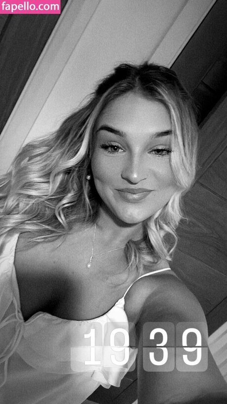 Harriet Cowan From Clarkson s Farm nude onlyfans