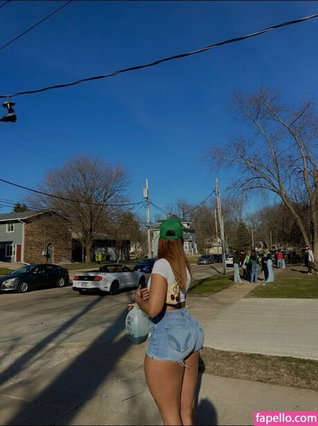 juliannaa___ nude onlyfans leaks