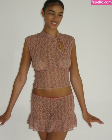 Alexis Carrington onlyfans nude tits