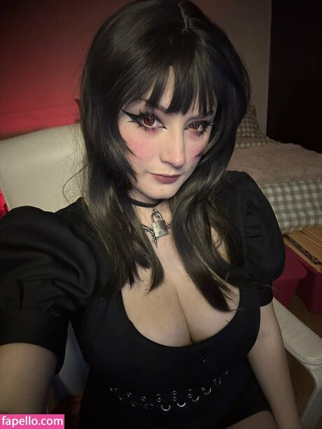 Meka Neko onlyfans ass