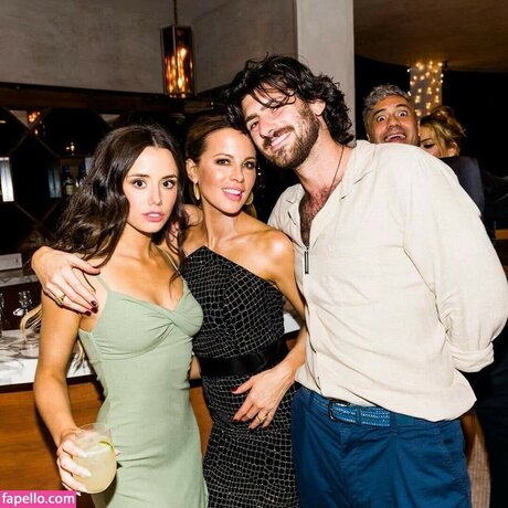 Lily Mo Sheen Profile pic