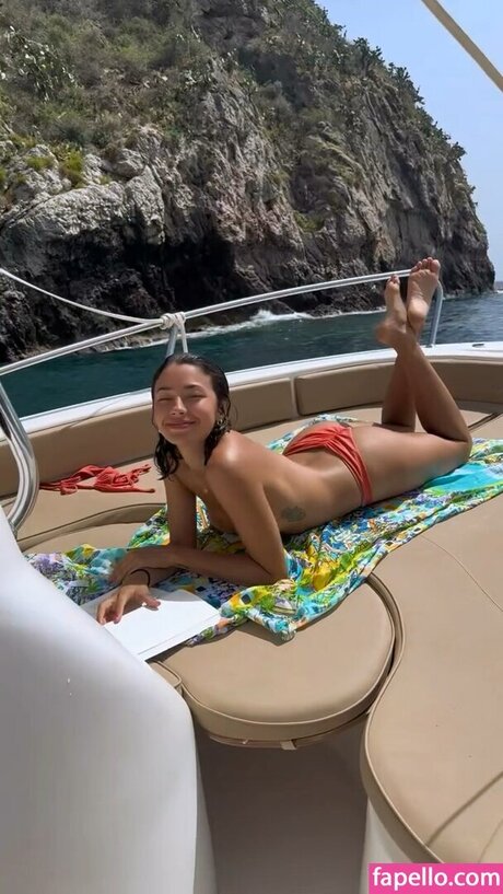 Carolina Oliveira onlyfans public photos