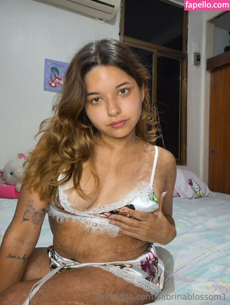 sabrinablossom1 only fans.
