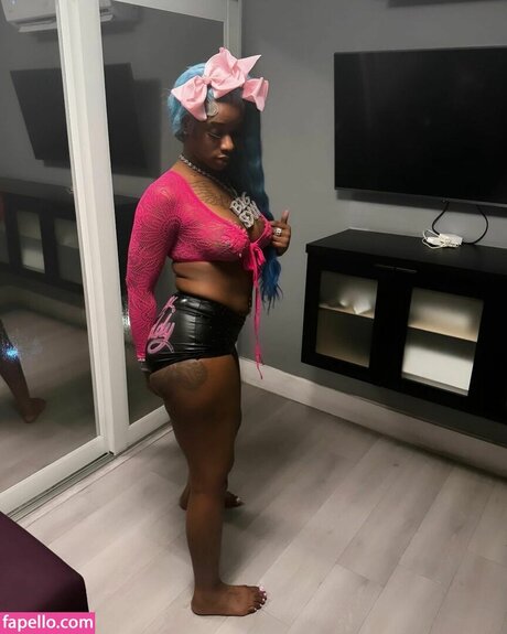 Sexxy Red only fans photos