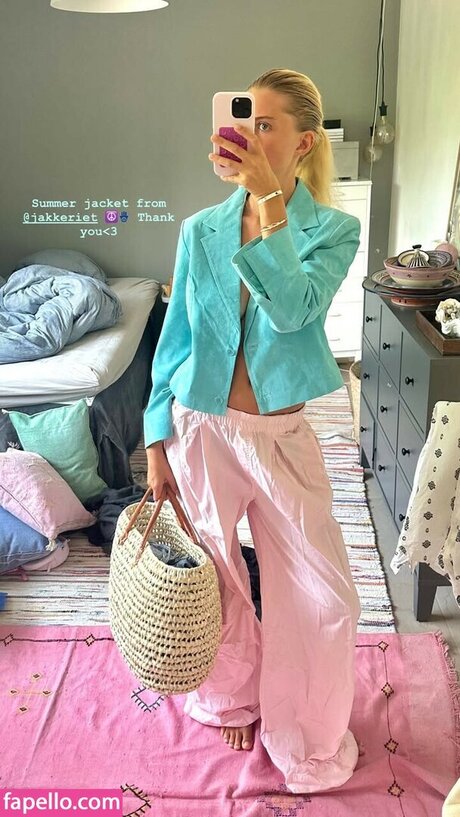 Sofie Houman onlyfans leaks sex