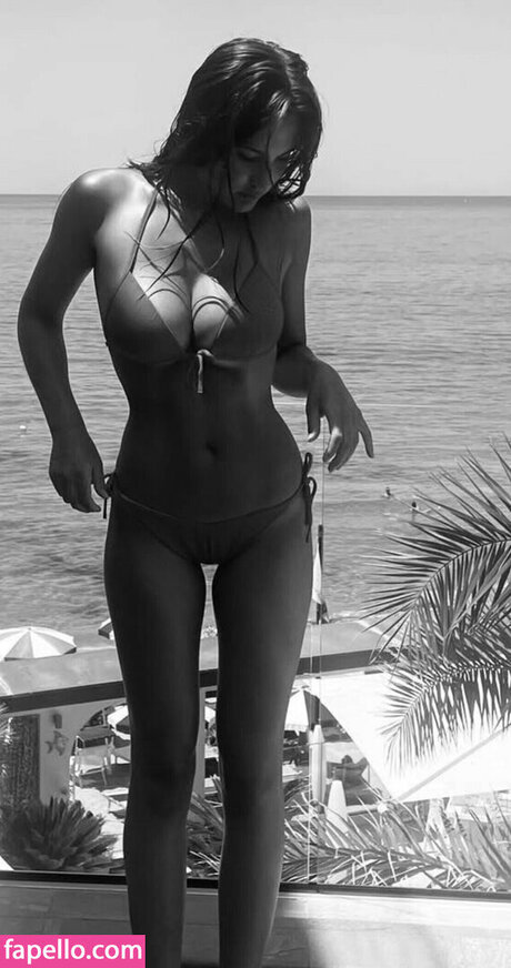 Julie Boye nude only fans leaks