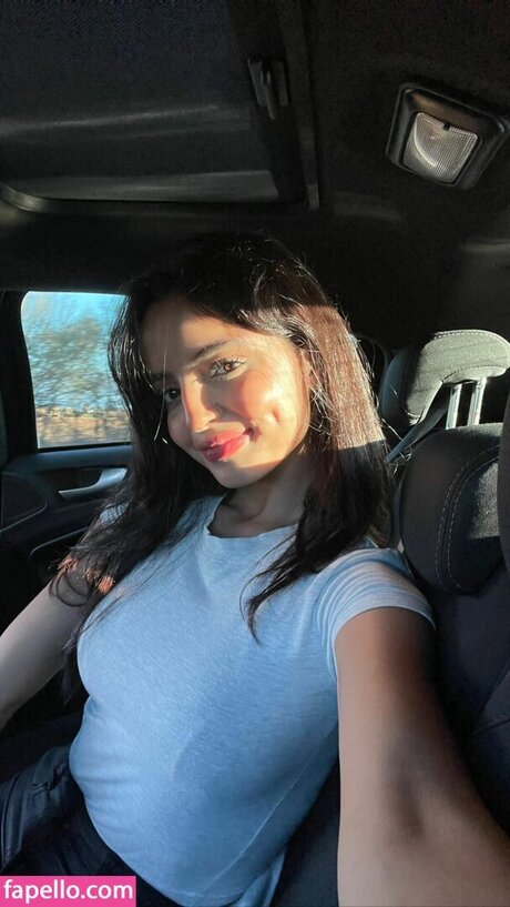 Momortelle Immomortelle onlyfans.