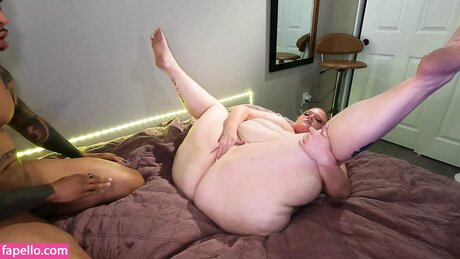 Julie Ginger onlyfans leak nudes