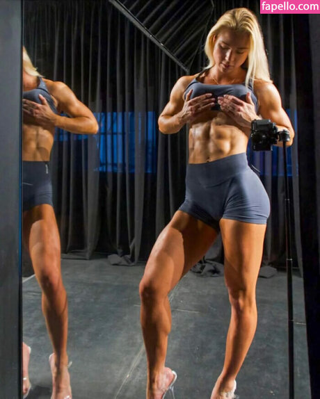 Leonarda Farkas porn onlyfans leaks