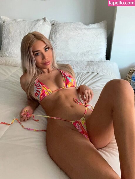 Roxyhearts hot onlyfans