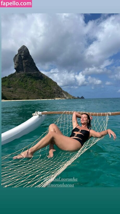 Camila Rodrigues onlyfans leak ass