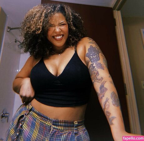 Willow Nightingale naked leaked onlyfans