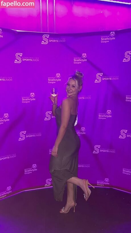 Lauren Duffy onlyfans sextape