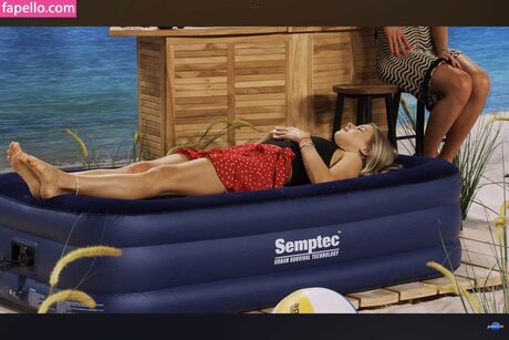 Pearl Tv Upskirt onlyfans fuck