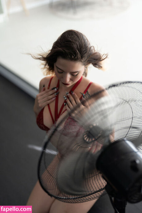 galwolfson onlyfans explicit content