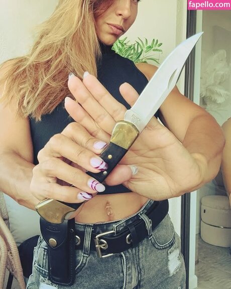 littlefitdevil onlyfans photos