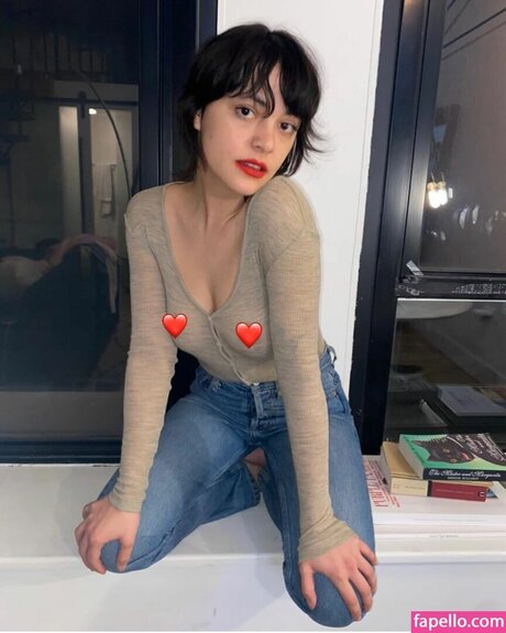 Blu Hunt Profile pic