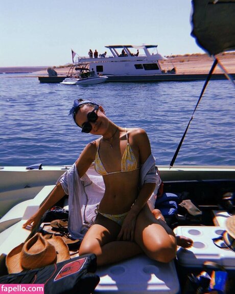 Meg DeLacy onlyfans leakes