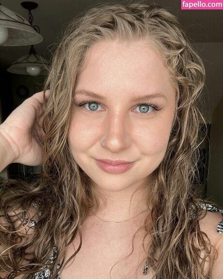 Ivy Andrews onlyfans naked