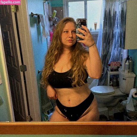 Ivy Andrews naked on onlyfans