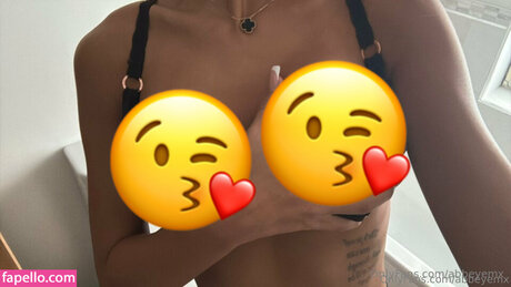 Abbie Hall onlyfans leaks nude