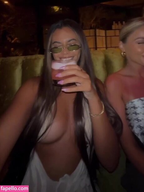 Sophie Piper onlyfans public photos