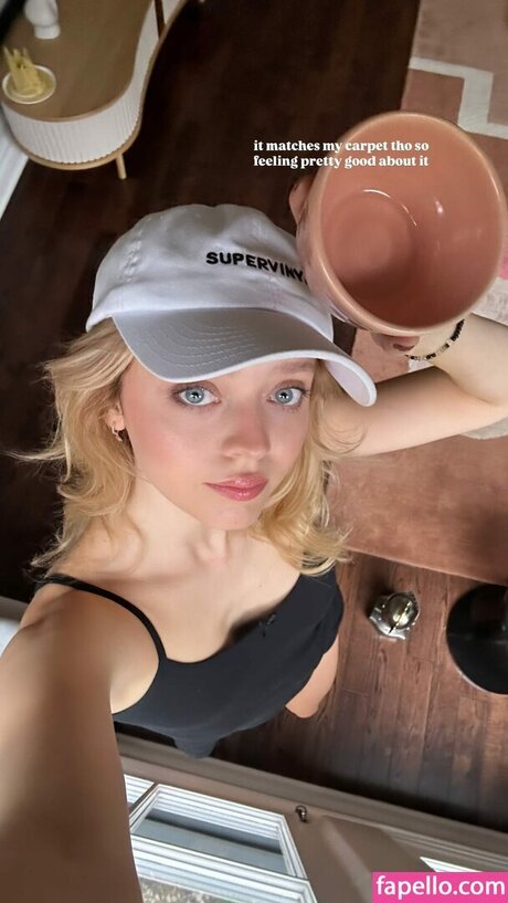 Madeleine Arthur onlyfans content leaked