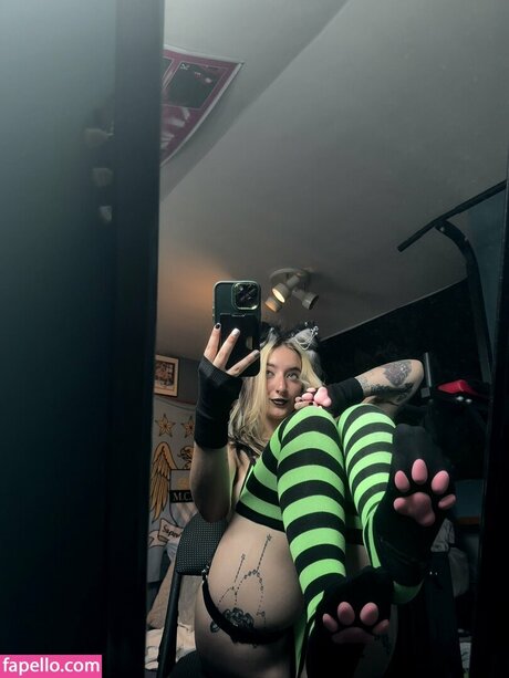 Myst1cnympho only fans content