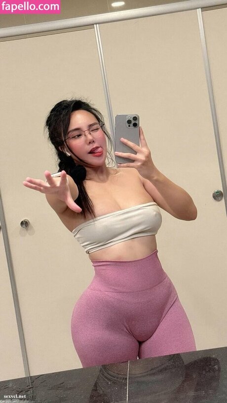 Minh Minh onlyfans nude content