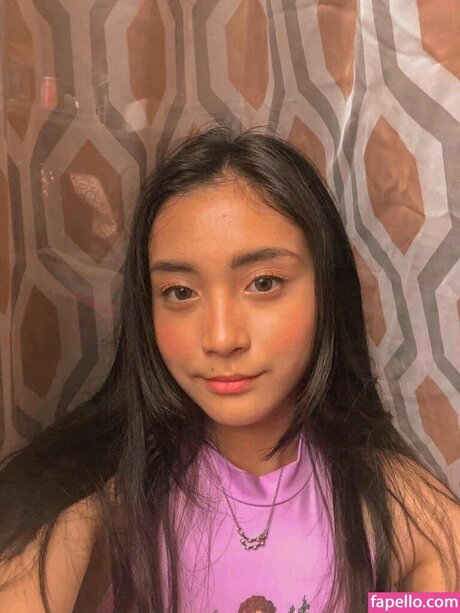 Bea Borres desnuda onlyfans