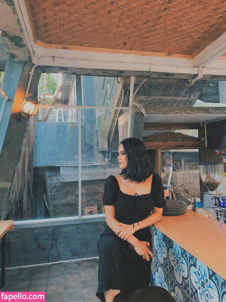 Siska Eee onlyfans ass