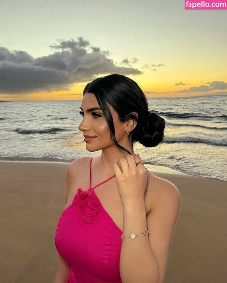 Zenoviajafar nude only fans